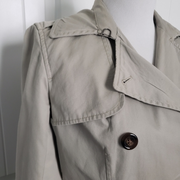 Trench Coat - Picture 4 of 10